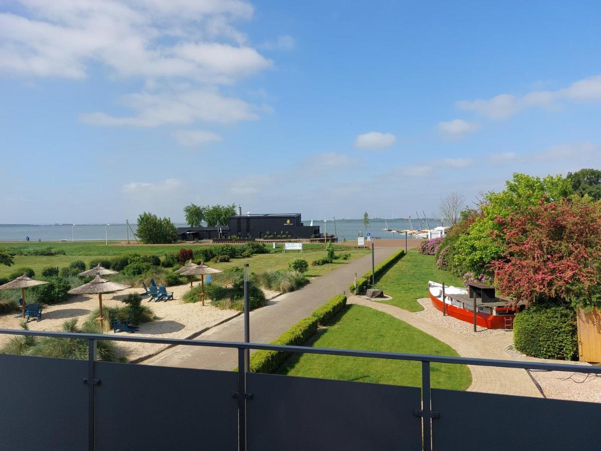 Haus Strandglueck - Urlaub Mit Blick Auf Den Duemmer See Apartment Lembruch Bagian luar foto
