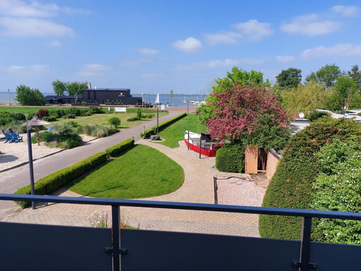 Haus Strandglueck - Urlaub Mit Blick Auf Den Duemmer See Apartment Lembruch Bagian luar foto