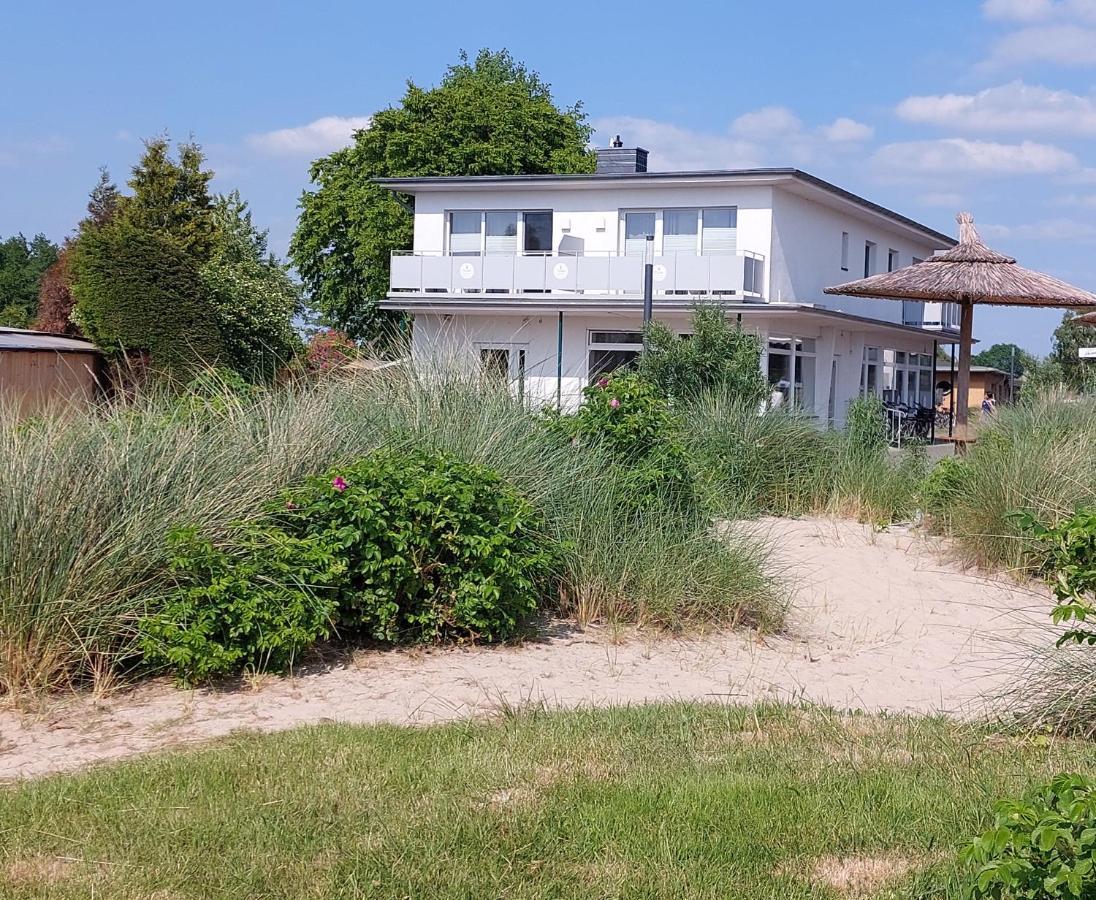 Haus Strandglueck - Urlaub Mit Blick Auf Den Duemmer See Apartment Lembruch Bagian luar foto