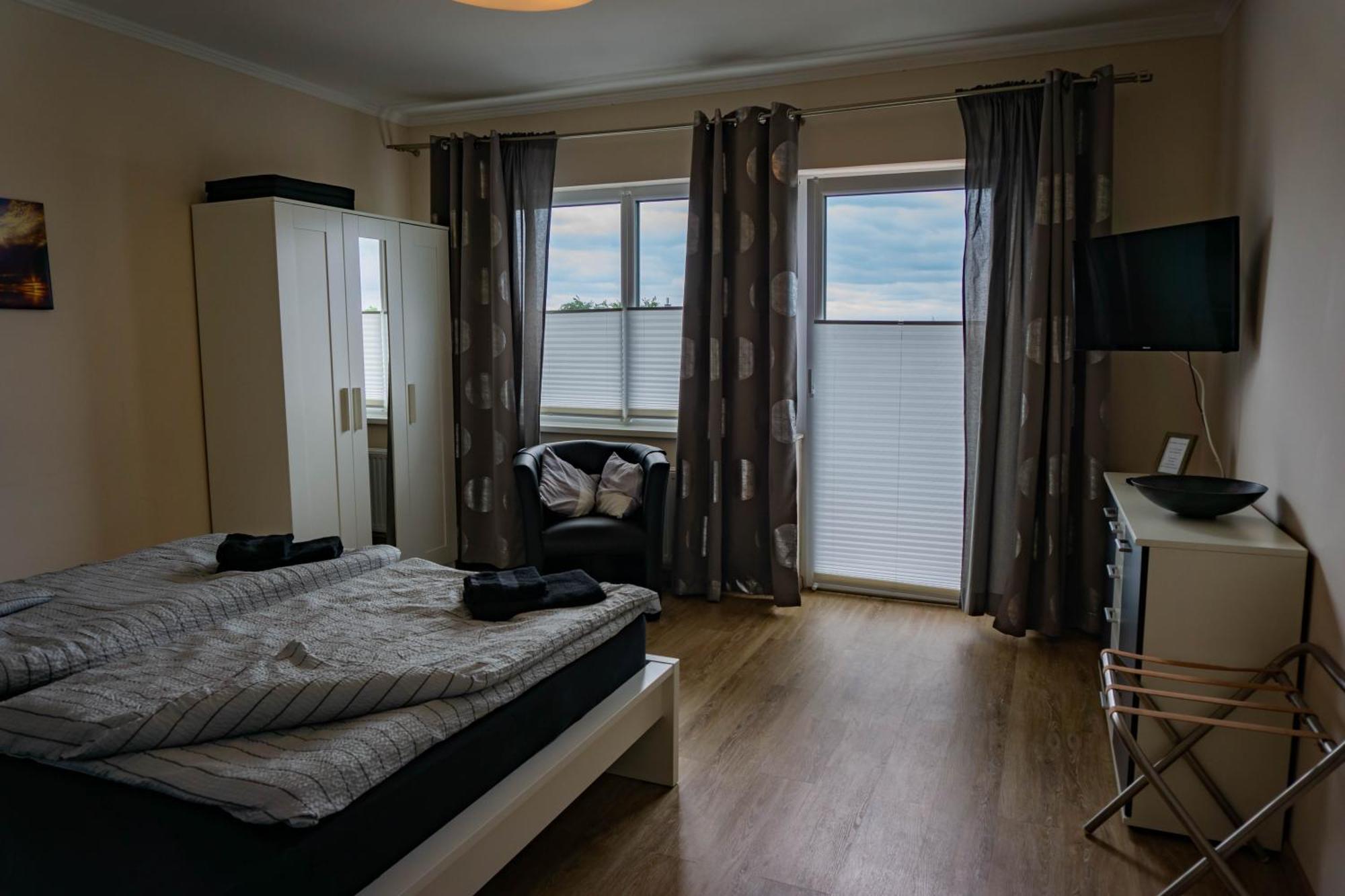 Haus Strandglueck - Urlaub Mit Blick Auf Den Duemmer See Apartment Lembruch Bagian luar foto